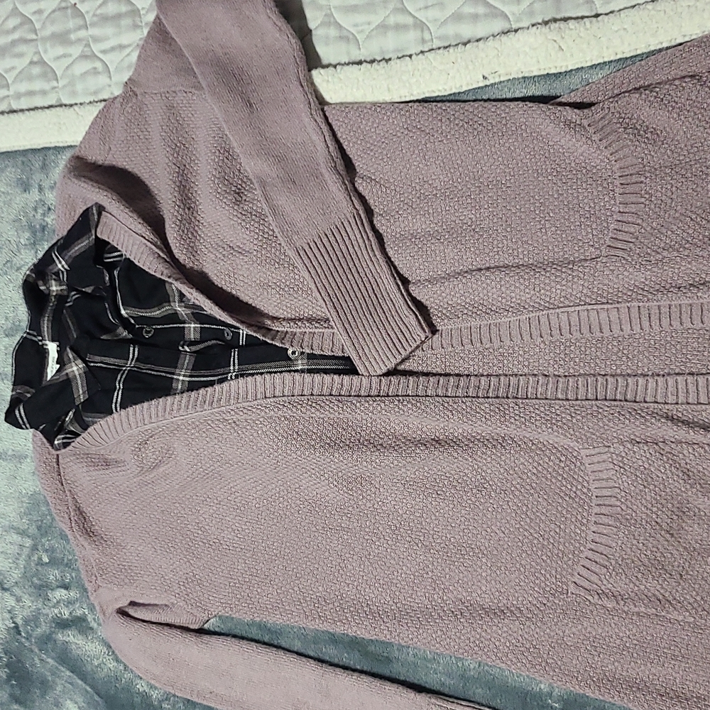 Long sleeve cardigan with pockets & black shirt. Maurices. Size small